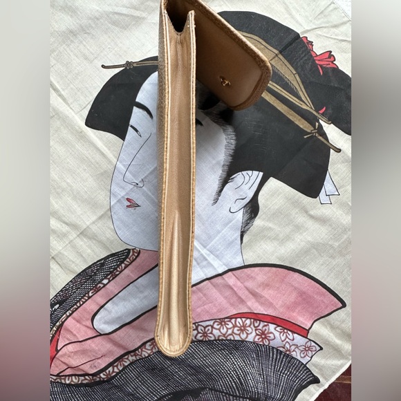 💛Chanel pouch, case, holder in a golden caviar leather for sunglasses, money - Picture 11 of 15